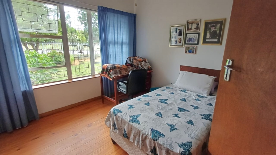 5 Bedroom Property for Sale in Vanes Estate Eastern Cape